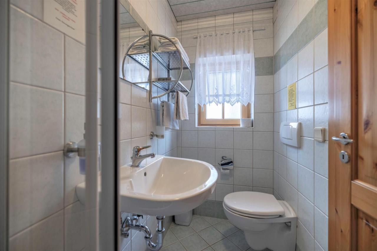 Pension Bauernhof Baumgartner Stanahof Fresach ภายนอก รูปภาพ