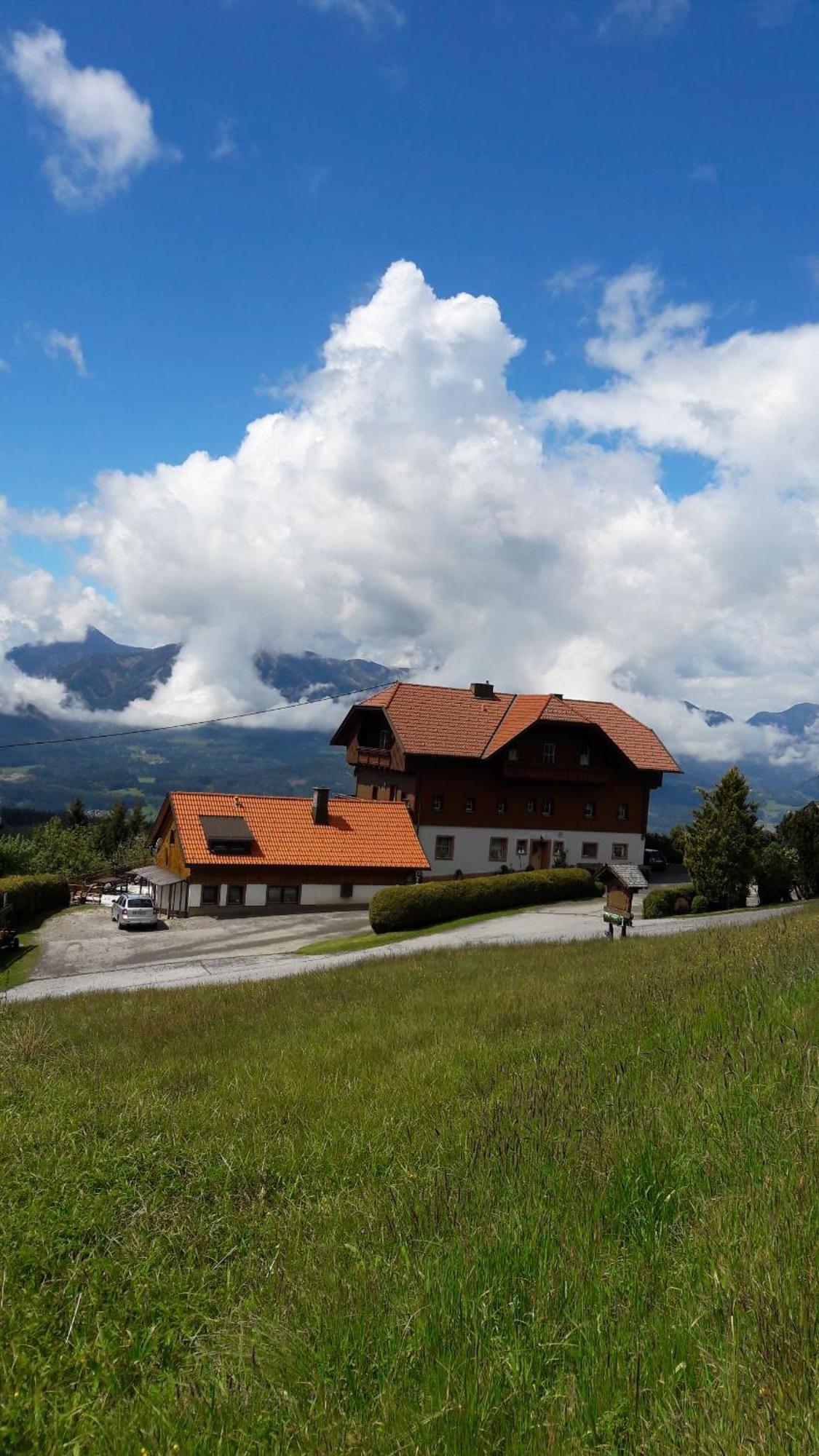 Pension Bauernhof Baumgartner Stanahof Fresach ภายนอก รูปภาพ
