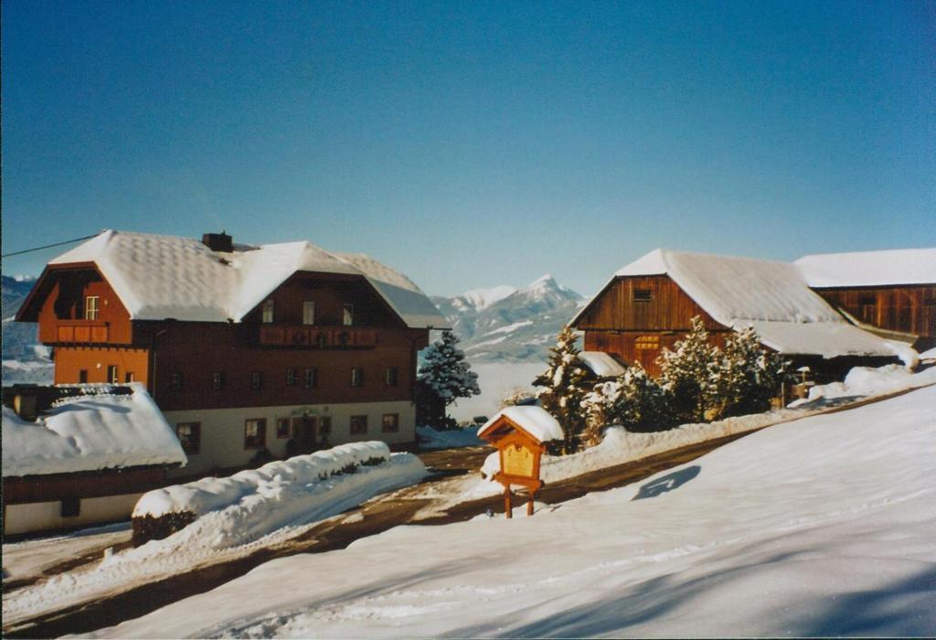 Pension Bauernhof Baumgartner Stanahof Fresach ภายนอก รูปภาพ
